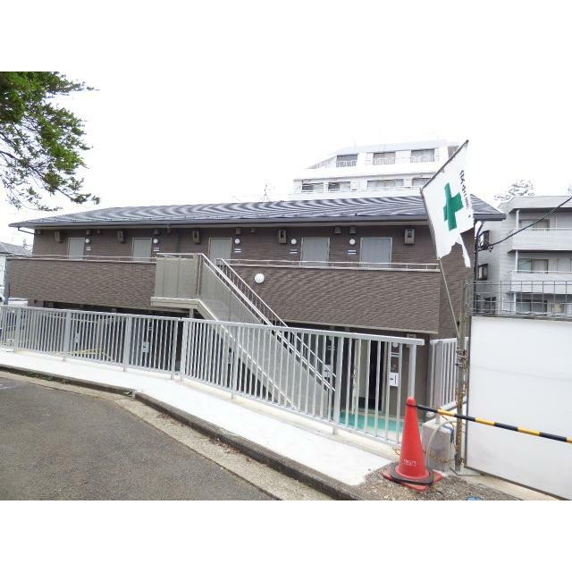 横浜市港北区富士塚2丁目 【賃貸居住】アパート