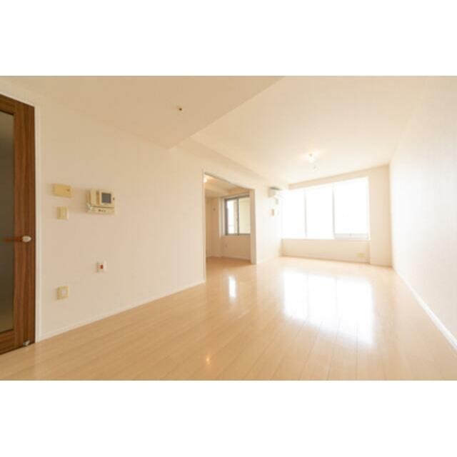 ※写真は同タイプ住戸です。(居間)