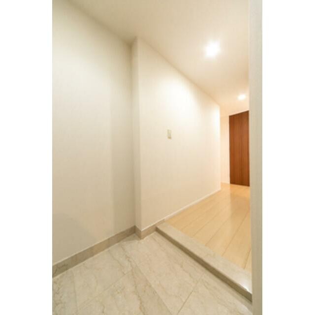 ※写真は同タイプ住戸です。(玄関)