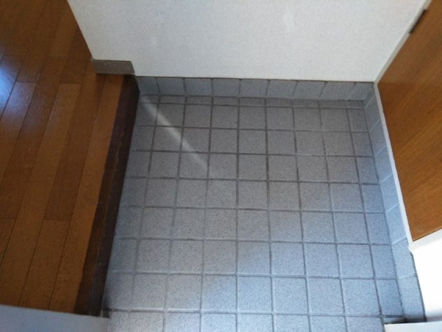 (玄関)