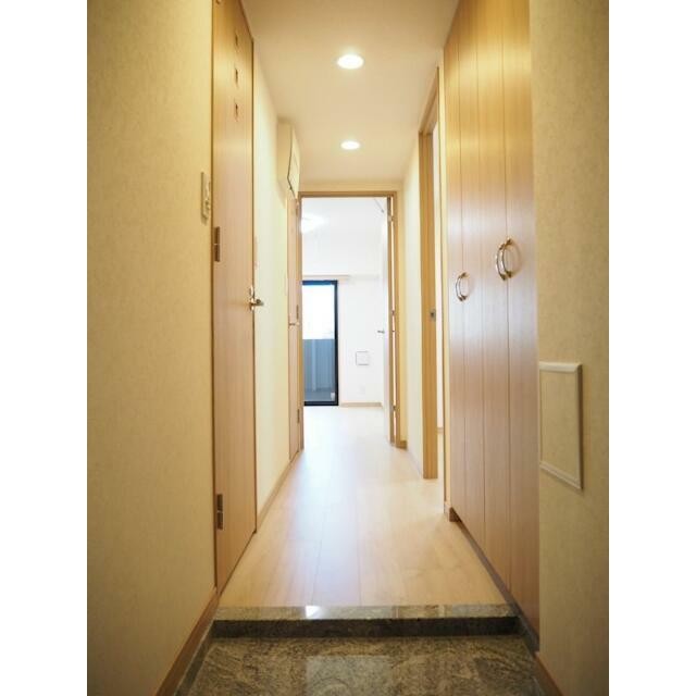 ※同仕様写真含む(玄関)