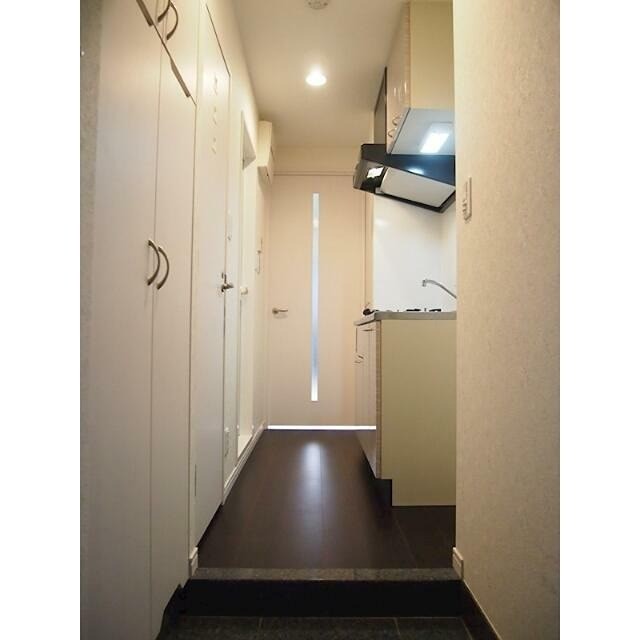 ※同仕様写真含む(玄関)