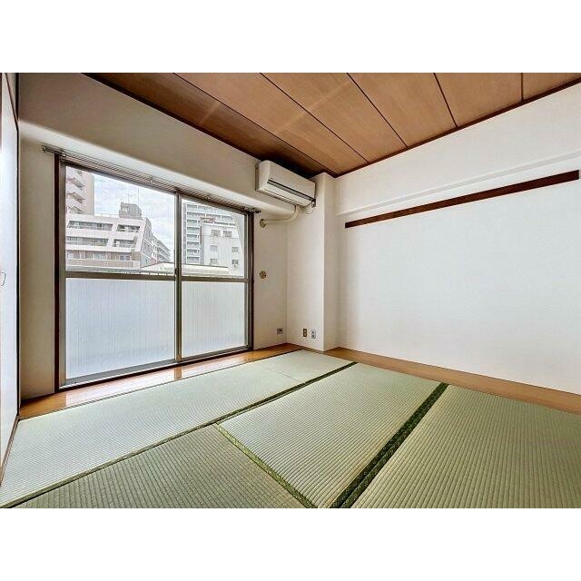 (居間)