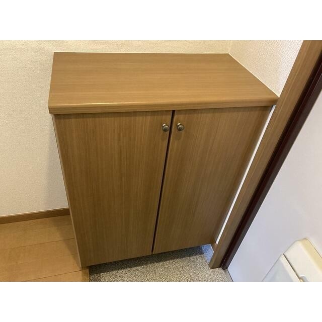 (玄関)