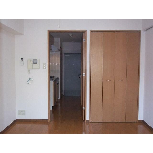 (居間)