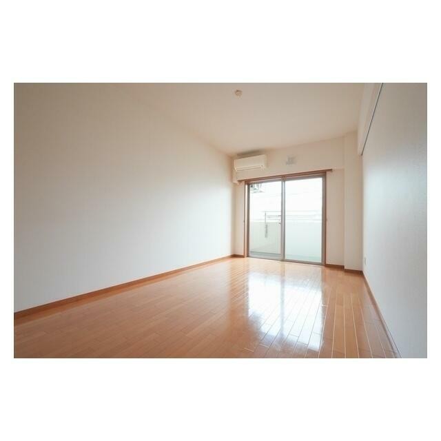 (居間)