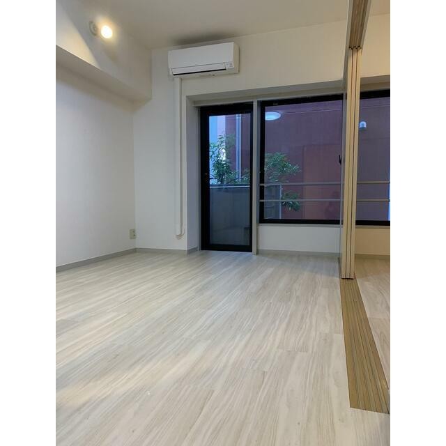 (居間)