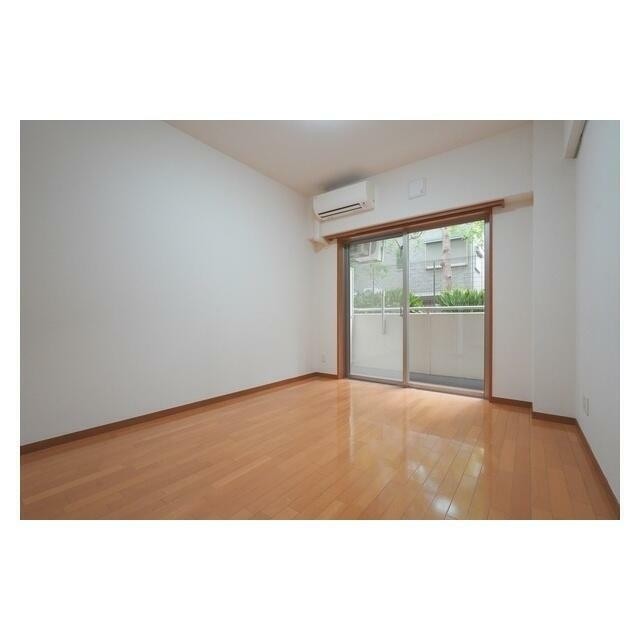 (居間)
