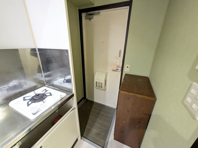 (玄関)