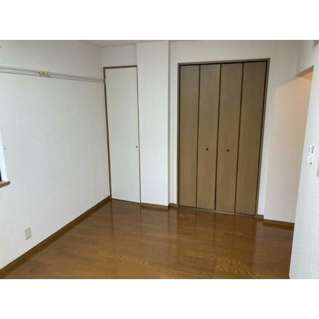 (居間)
