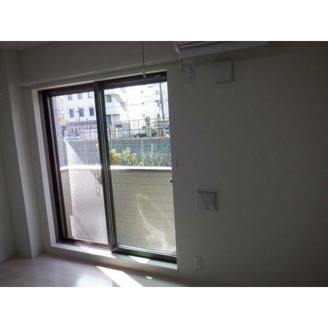(居間)