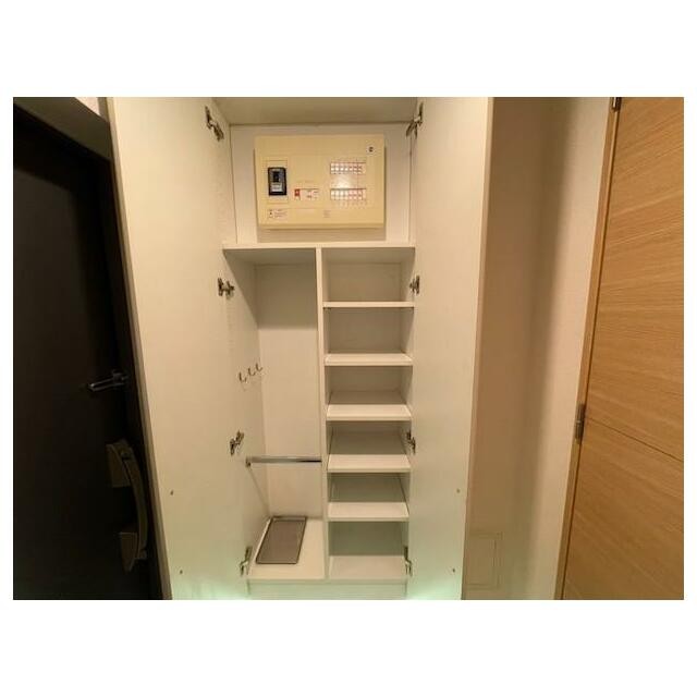 (玄関)
