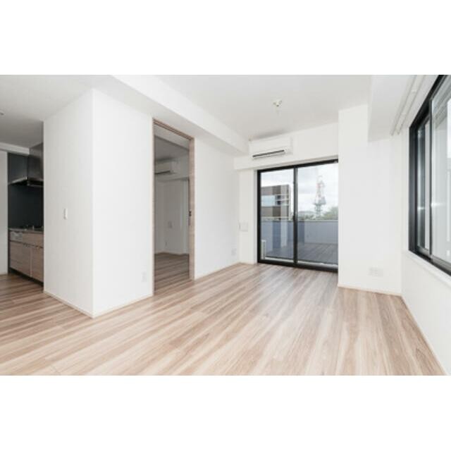 ※写真は同タイプ住戸です。(居間)