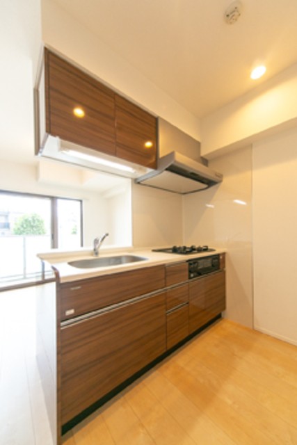 ※写真は同タイプ住戸です。(キッチン)