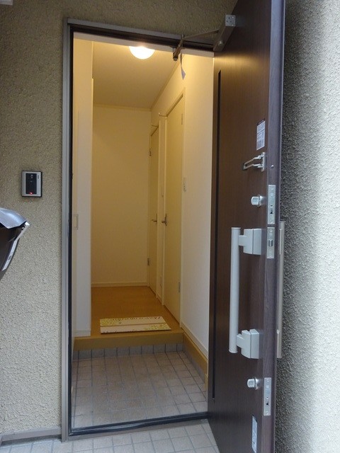 (玄関)