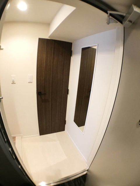 ※写真は同タイプ住戸です。(玄関)