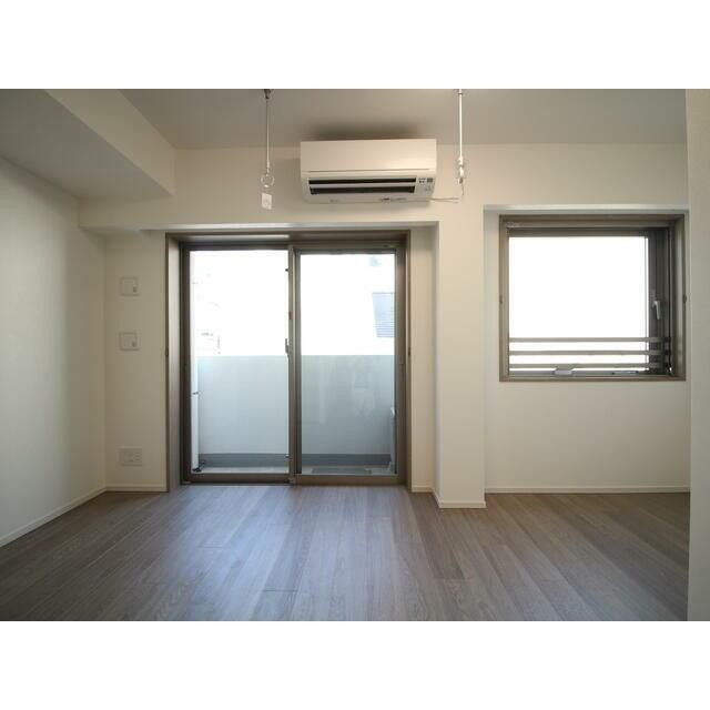 ※反転タイプの写真です(居間)
