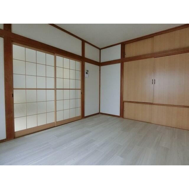 (居間)