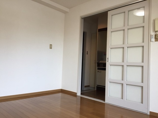 (居間)