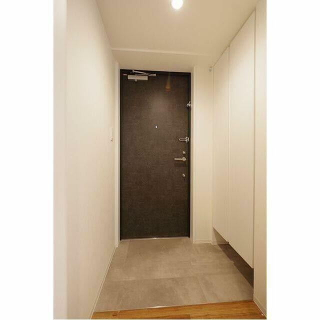 (玄関)