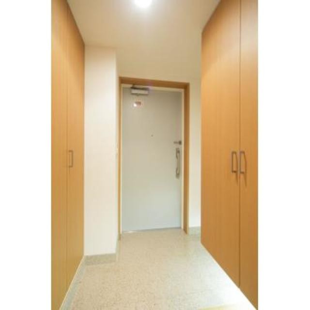 ※写真は同タイプ住戸です。(玄関)