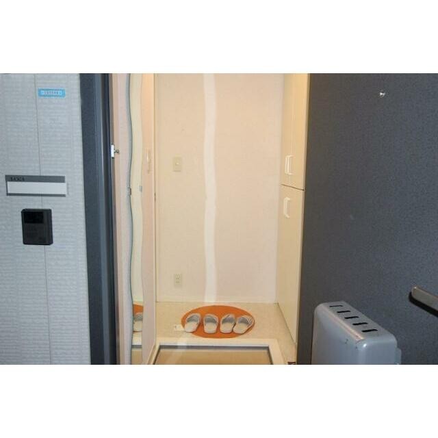 ※同仕様写真含む(玄関)