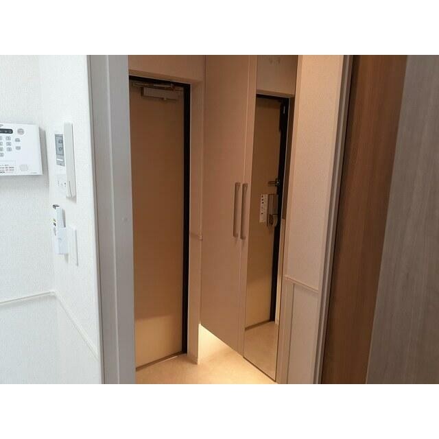 (玄関)