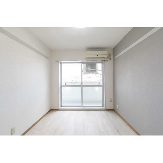 (居間)