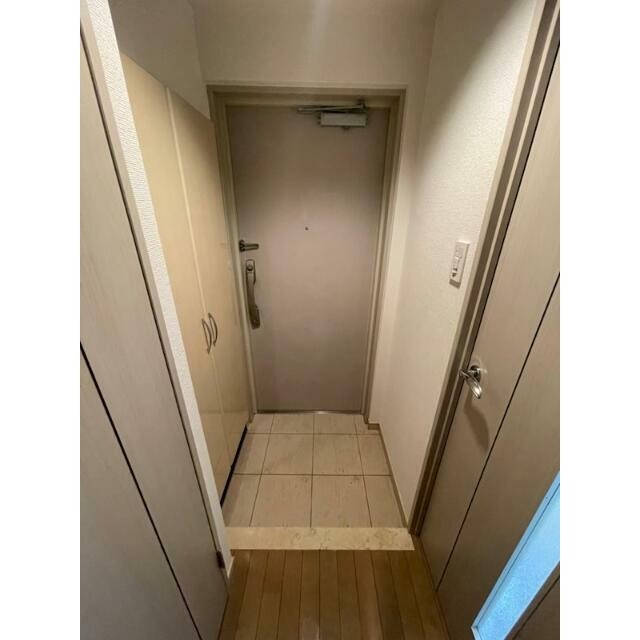 (玄関)