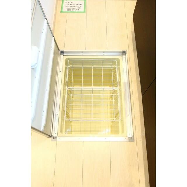 収納 床下収納
