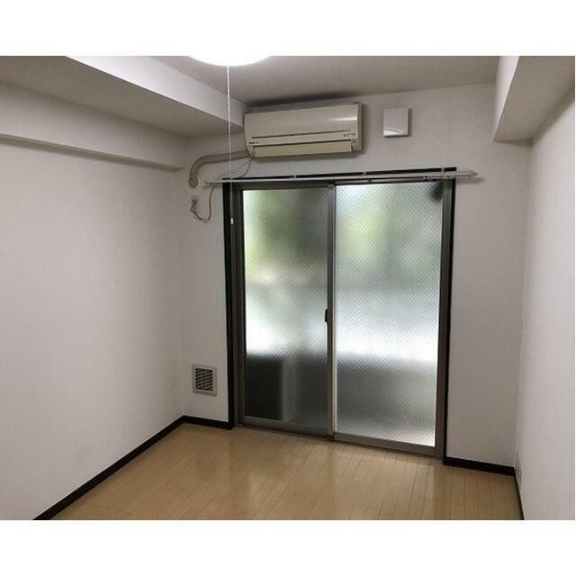 (居間)