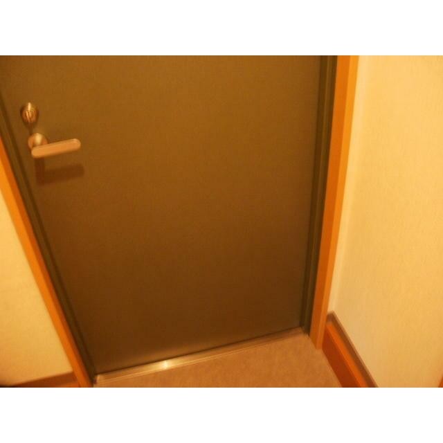 ※別部屋参考写真です。(玄関)