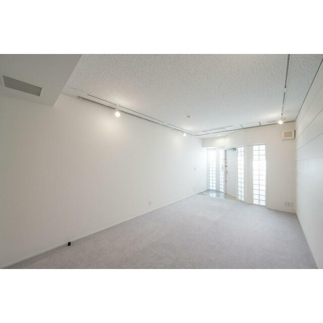 (居間)
