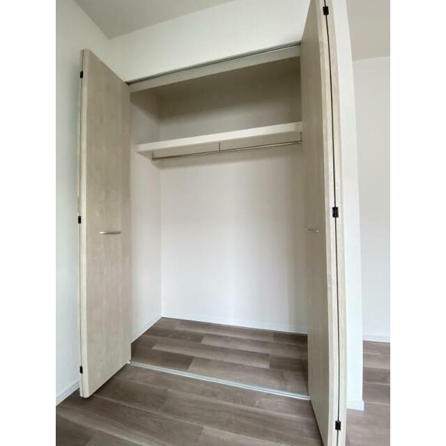 洋室（7．3帖）クローゼット(内装)