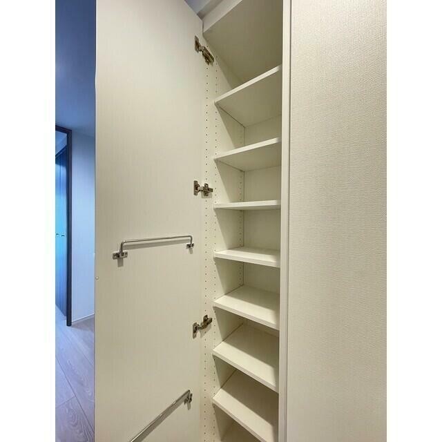 シューズボックス