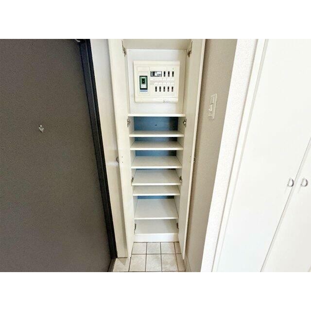 (玄関)
