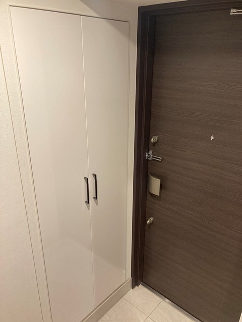 ※写真は同タイプ住戸です。(玄関)
