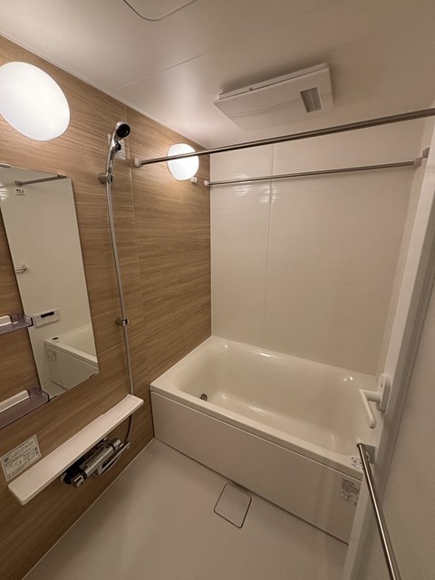 ※写真は同タイプ住戸です。(風呂)