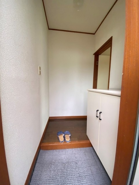 (玄関)