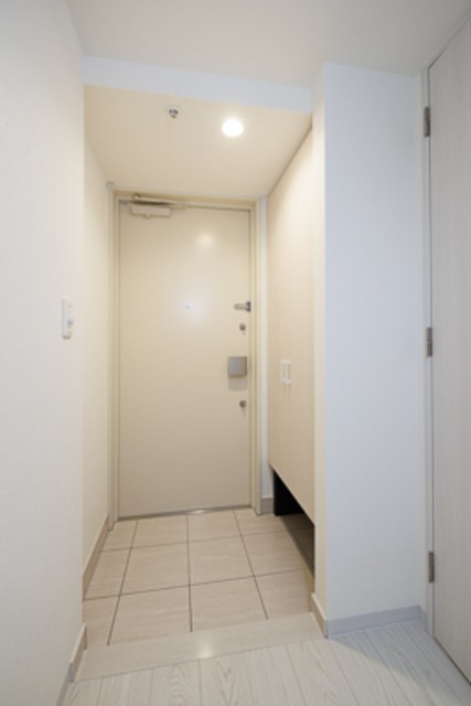 ※写真は同タイプ住戸です。(玄関)