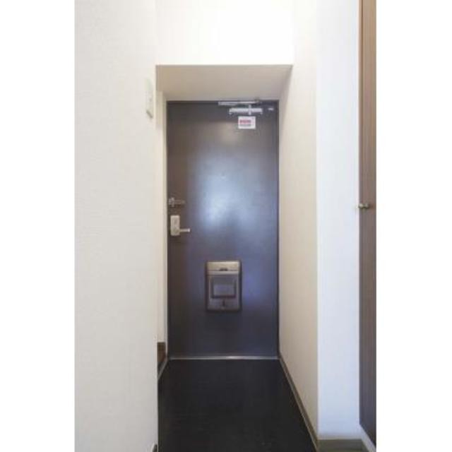 ※写真は同タイプ住戸です。(玄関)