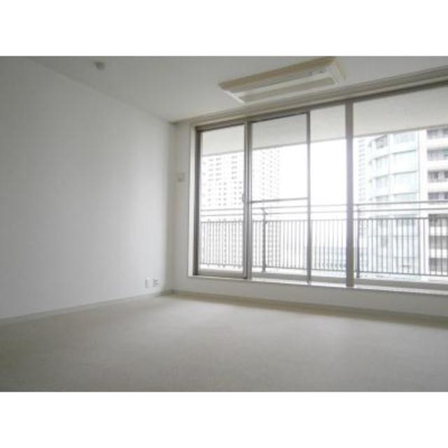 ※写真は同タイプ住戸です。(居間)