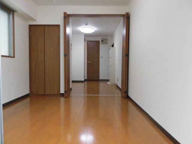 (居間)