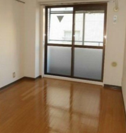 (居間)