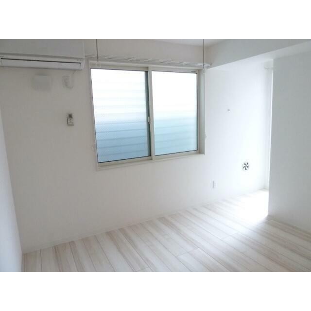 (居間)