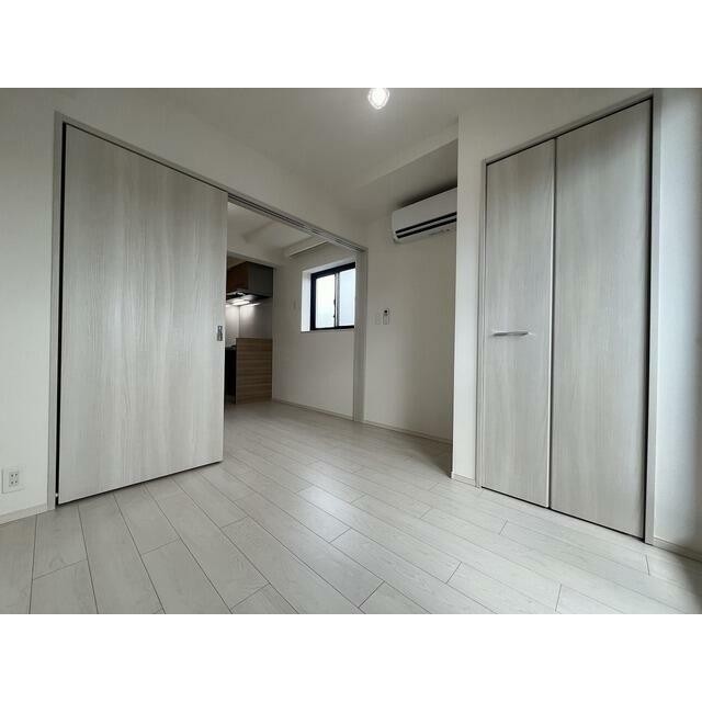 (居間)