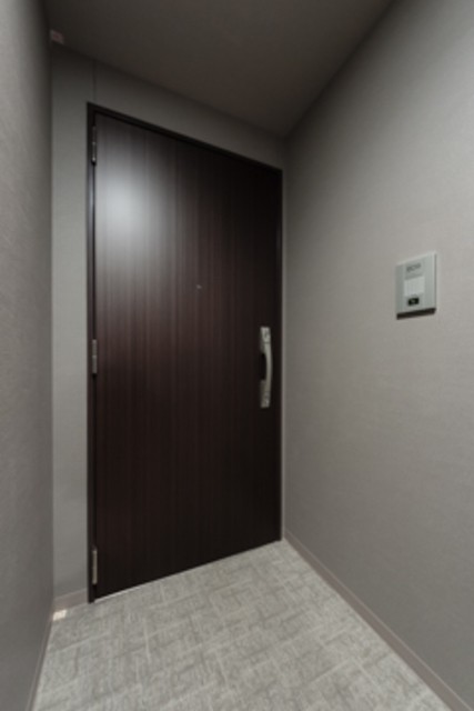 ※写真は同タイプ住戸です。(玄関)