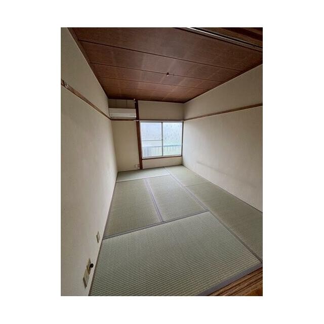 (居間)