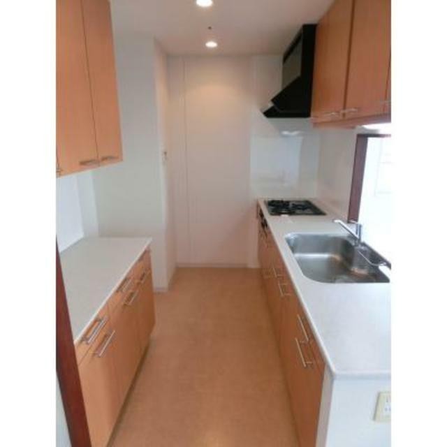 ※写真は同タイプ住戸です。(キッチン)