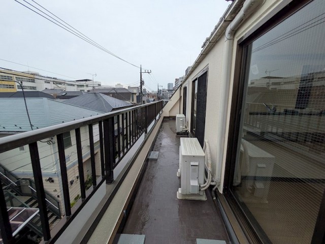 世田谷区立太子堂小学校（三軒茶屋）（1222m）(周辺)